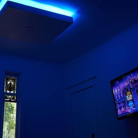 Апартаменти Blue Lounge ☆ Lafontaine Park ☆ Tv Cable Монреаль Екстер'єр фото